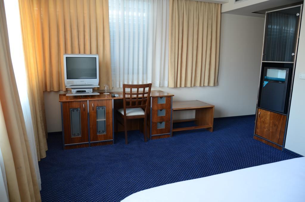 Hotel By Gastroid Ilidža Dış mekan fotoğraf