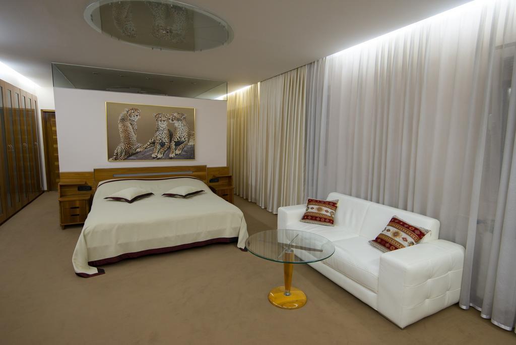 Hotel By Gastroid Ilidža Dış mekan fotoğraf