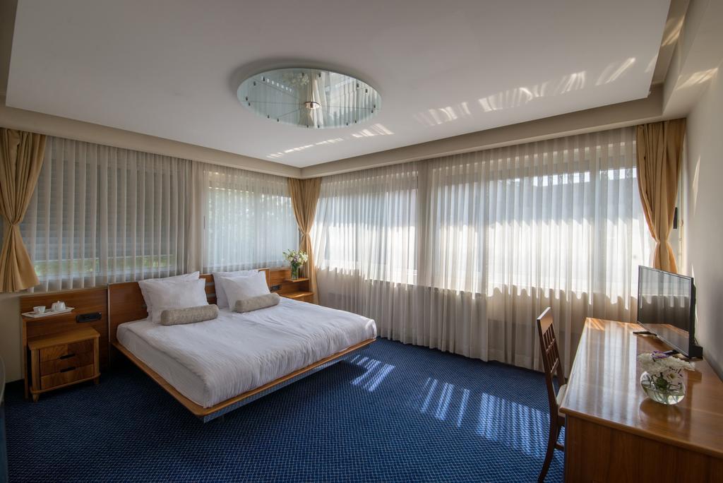 Hotel By Gastroid Ilidža Dış mekan fotoğraf