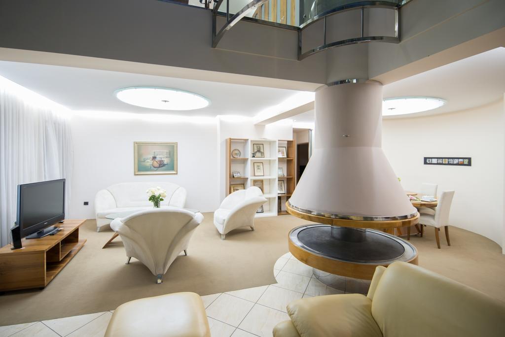 Hotel By Gastroid Ilidža Dış mekan fotoğraf